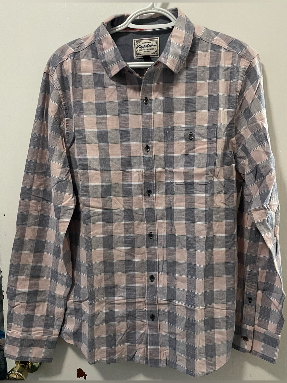 Flag & Anthem Mens Pink Navy White Long Sleeve Button Up Plaid Shirt Size Medium